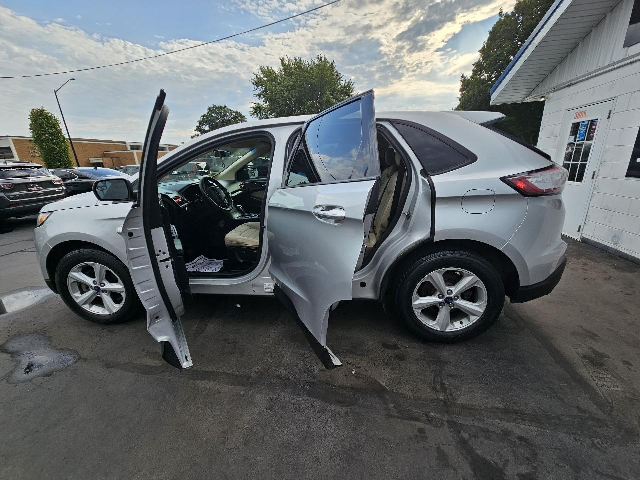 Ford Edge SE FWD 2015