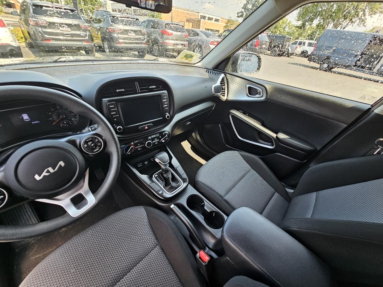 Kia Soul LX CVT 2022
