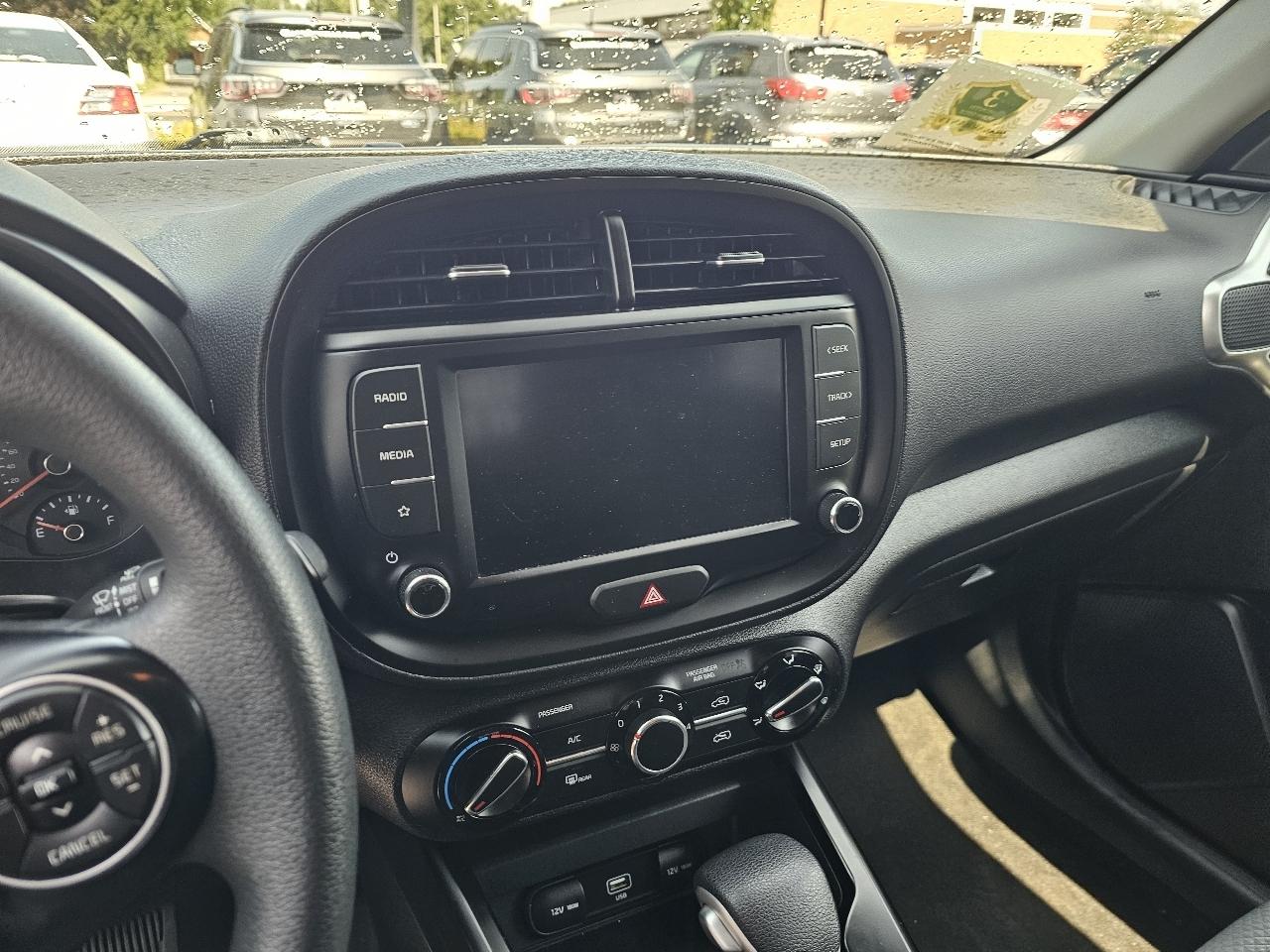 Kia Soul LX CVT 2022