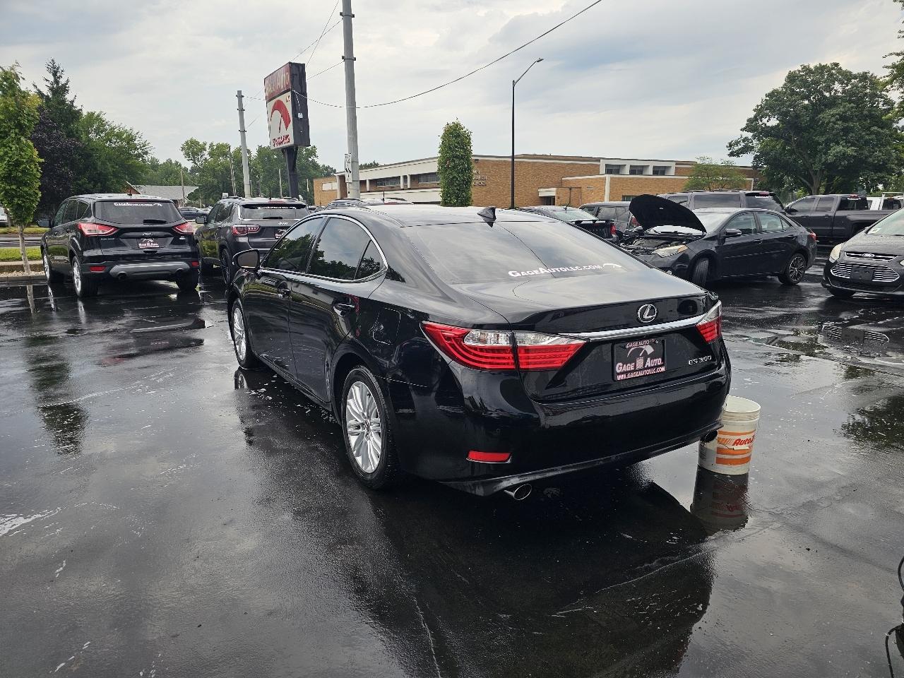 Lexus ES 350 Sedan 2015