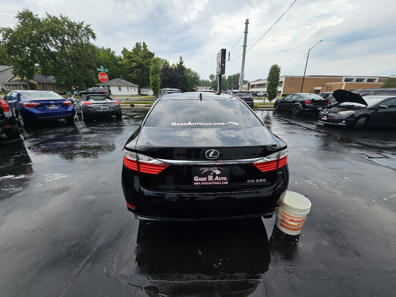 Lexus ES 350 Sedan 2015