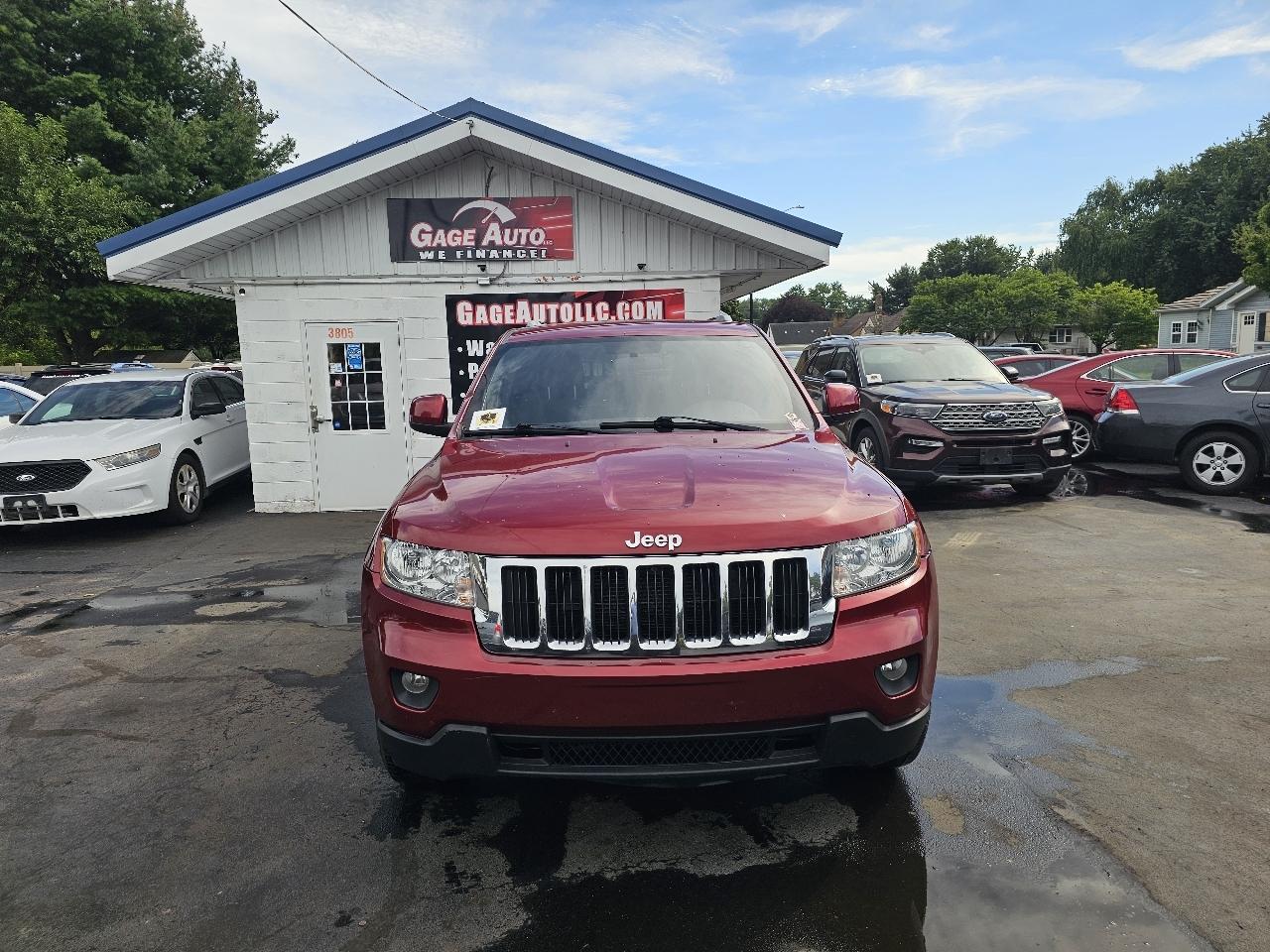 Jeep Grand Cherokee Laredo 4WD 2012