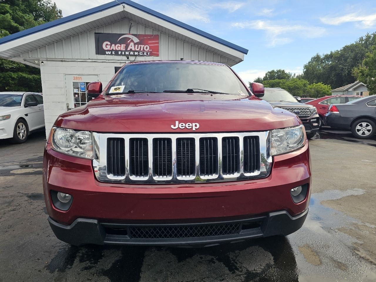 Jeep Grand Cherokee Laredo 4WD 2012