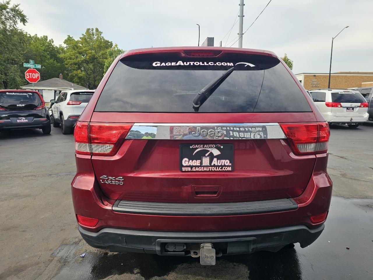 Jeep Grand Cherokee Laredo 4WD 2012