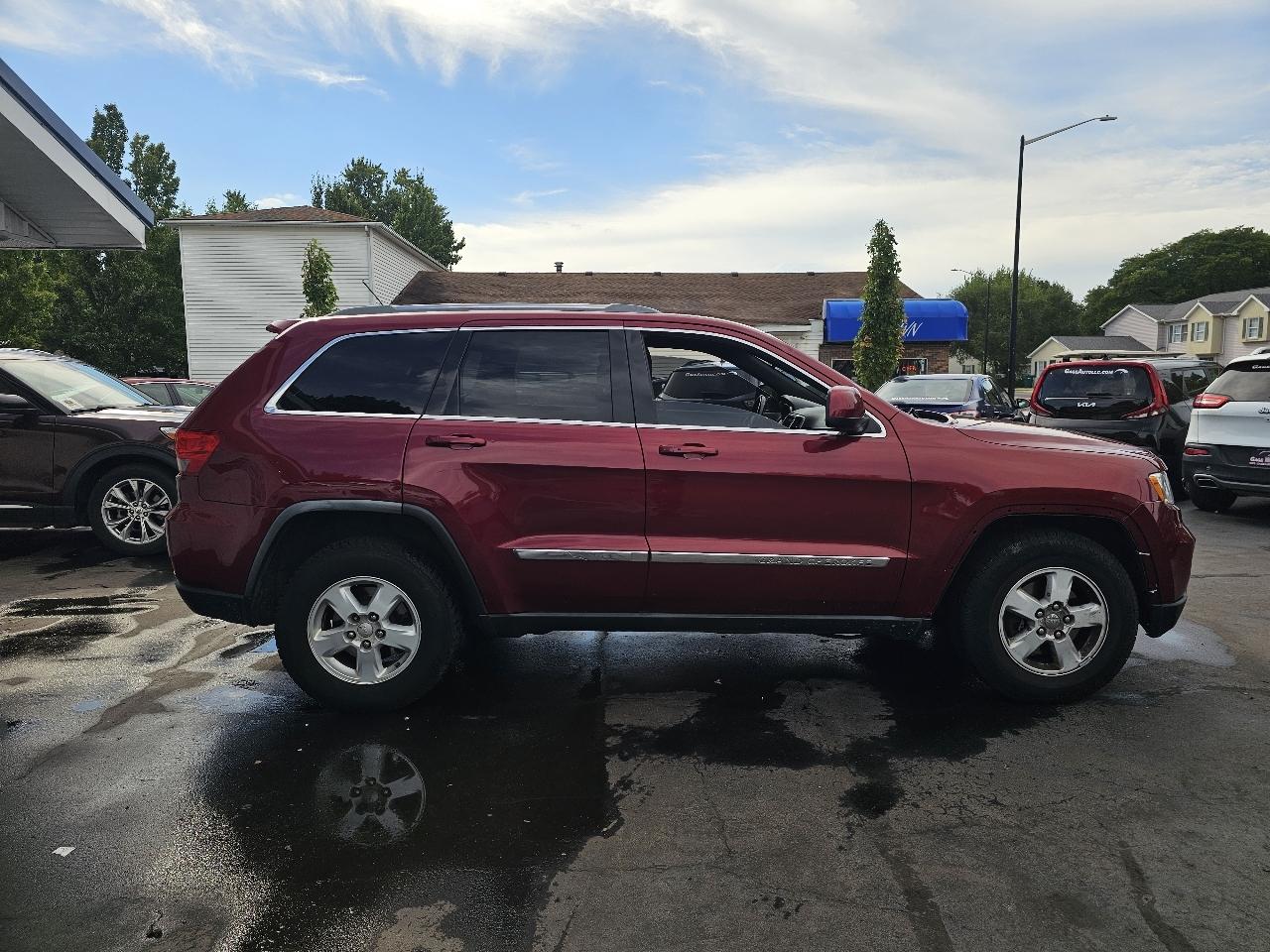 Jeep Grand Cherokee Laredo 4WD 2012