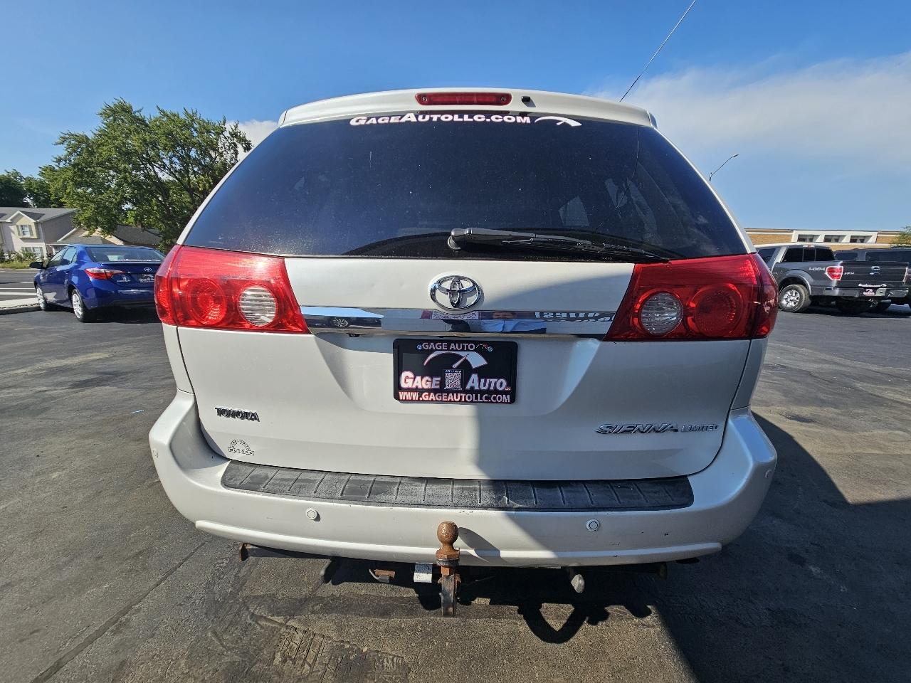 Toyota Sienna XLE FWD 2008
