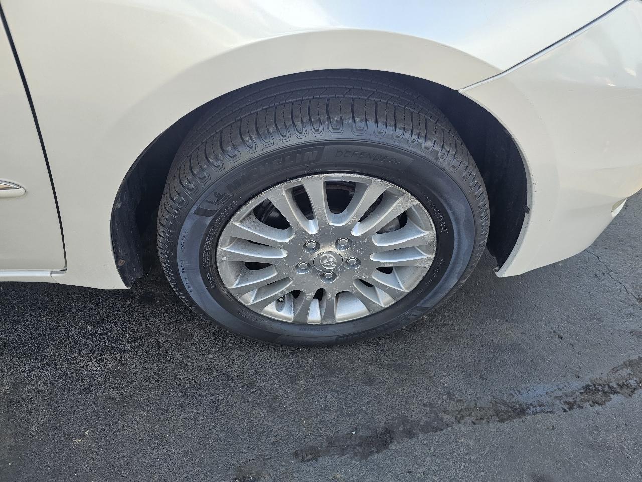 Toyota Sienna XLE FWD 2008
