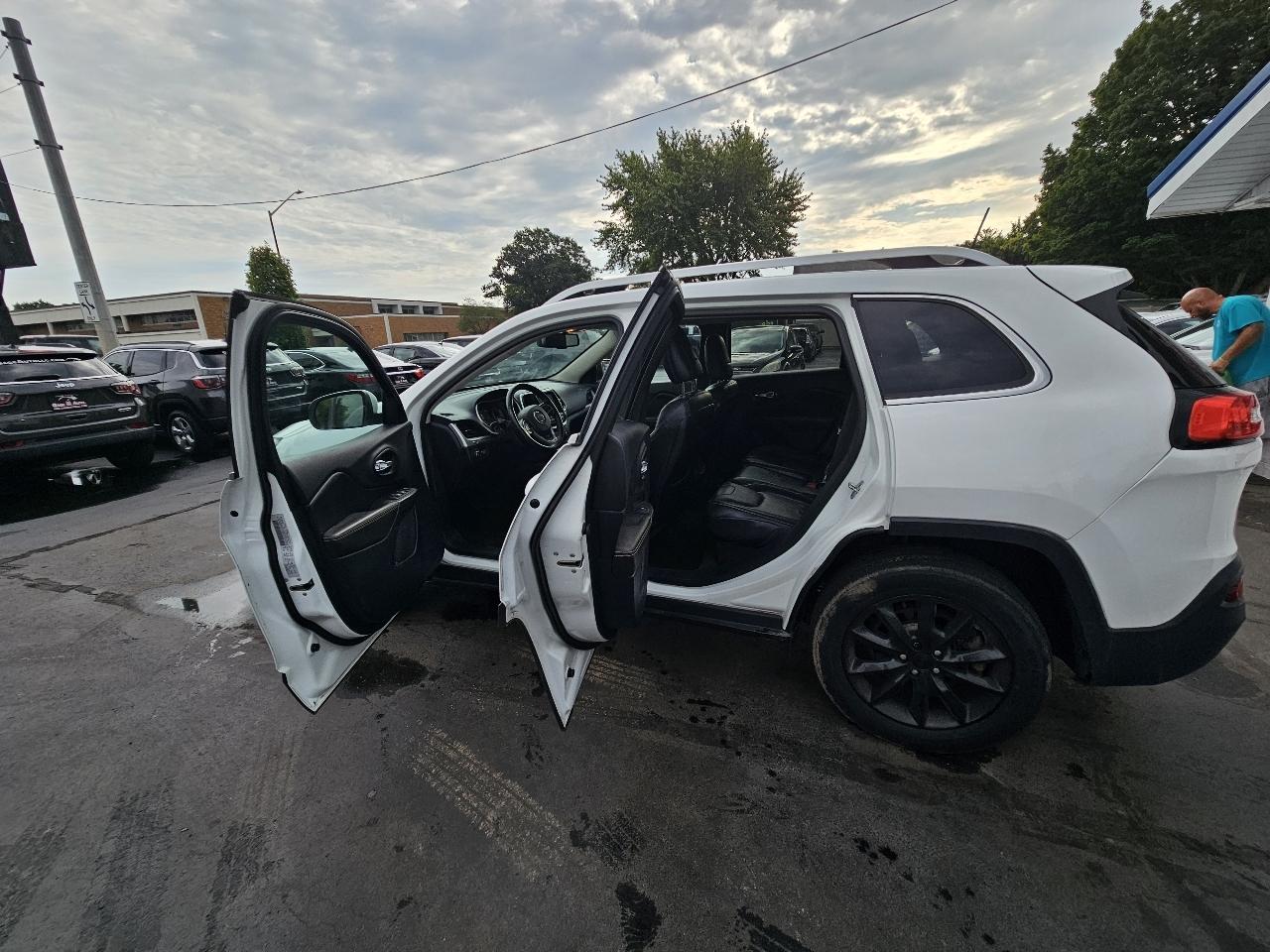 Jeep Cherokee Limited 4WD 2015