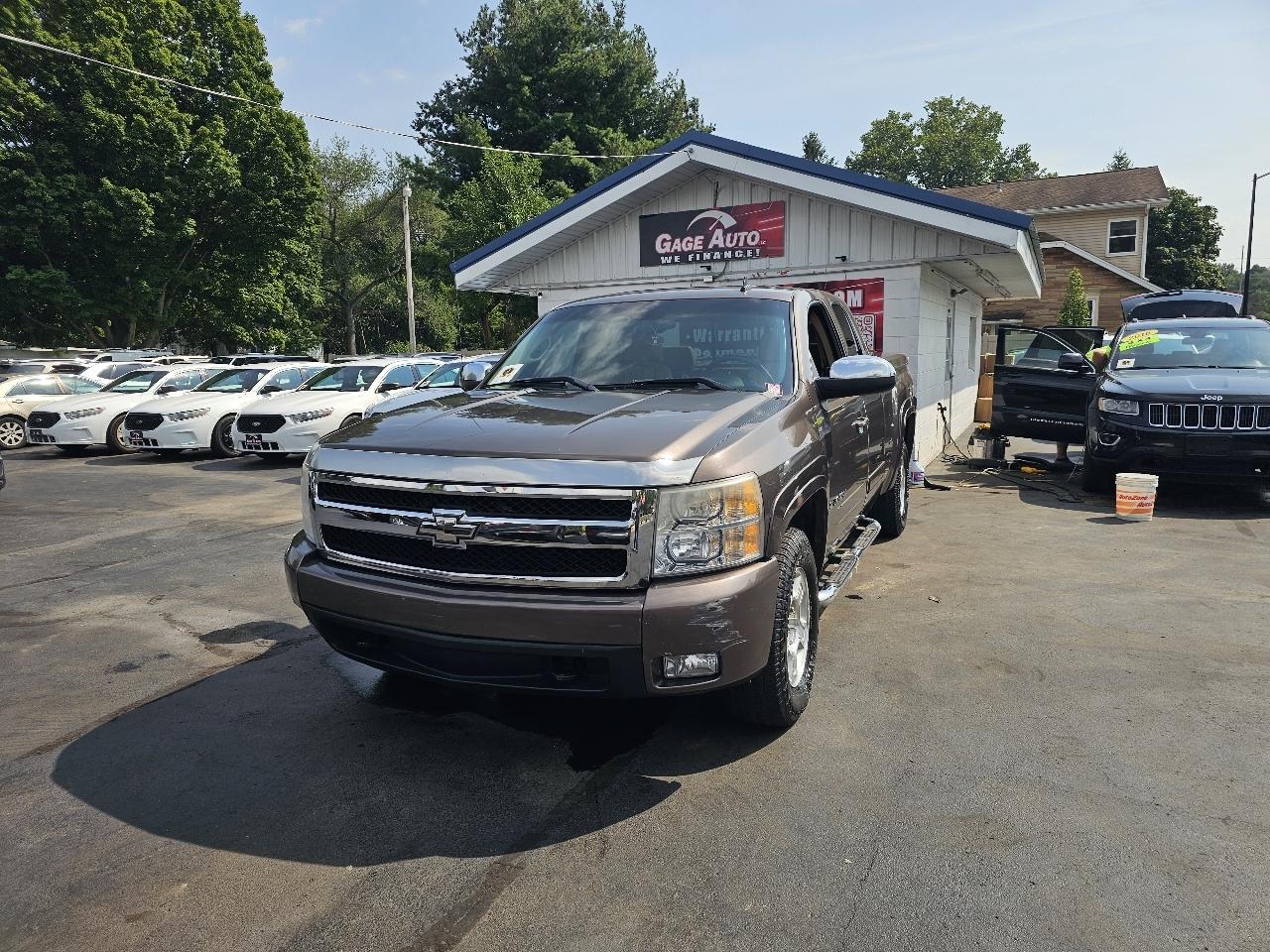 Chevrolet Silverado 1500 Work Truck Ext. Cab Std. Box 4WD 2008