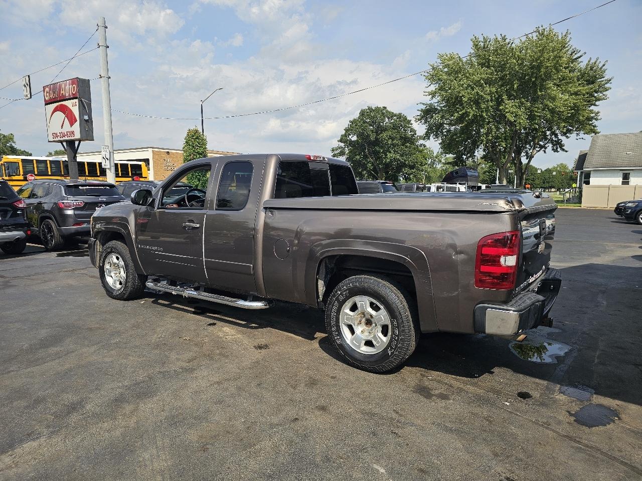Chevrolet Silverado 1500 Work Truck Ext. Cab Std. Box 4WD 2008