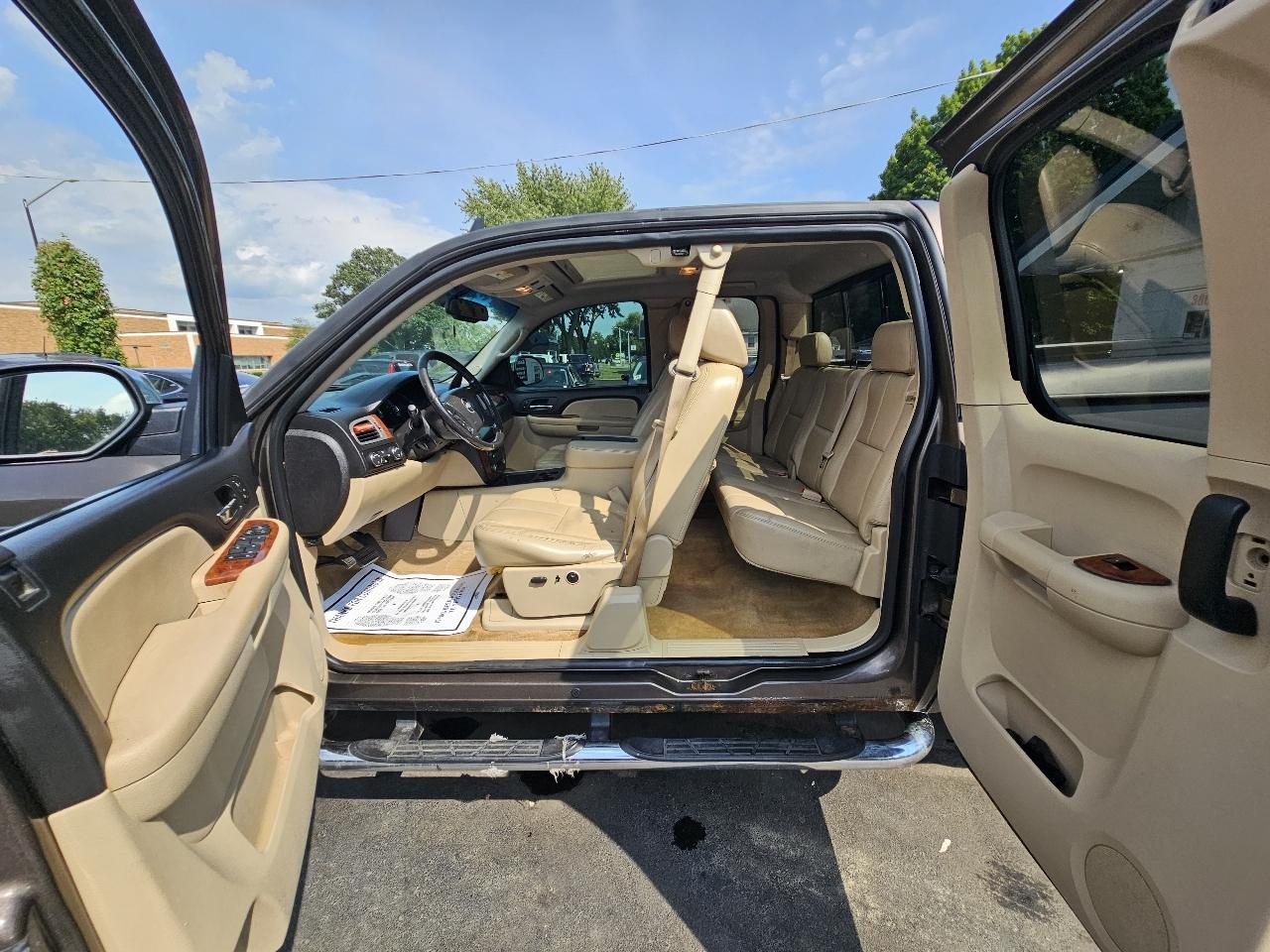 Chevrolet Silverado 1500 Work Truck Ext. Cab Std. Box 4WD 2008