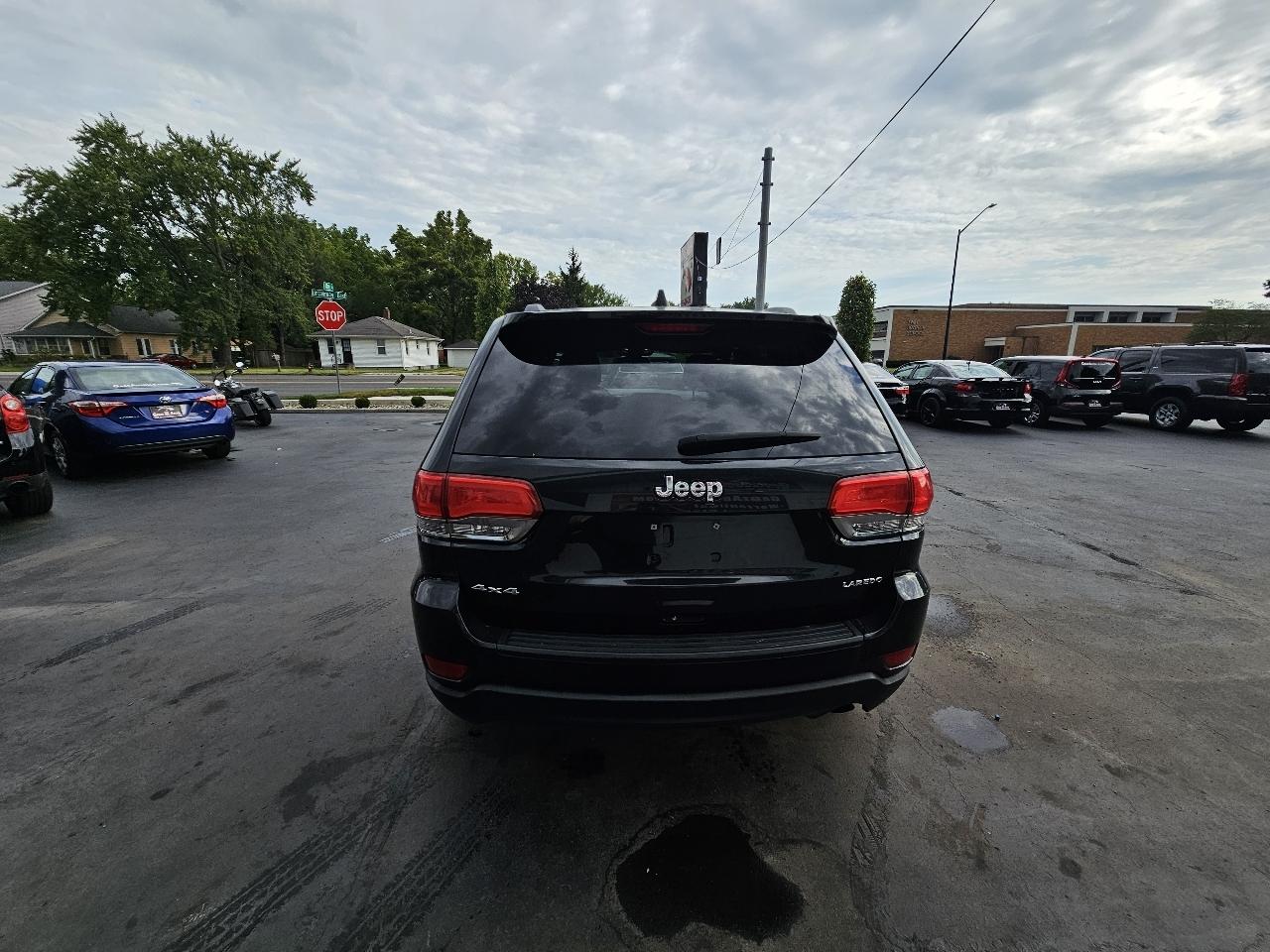 Jeep Grand Cherokee Laredo 4WD 2016