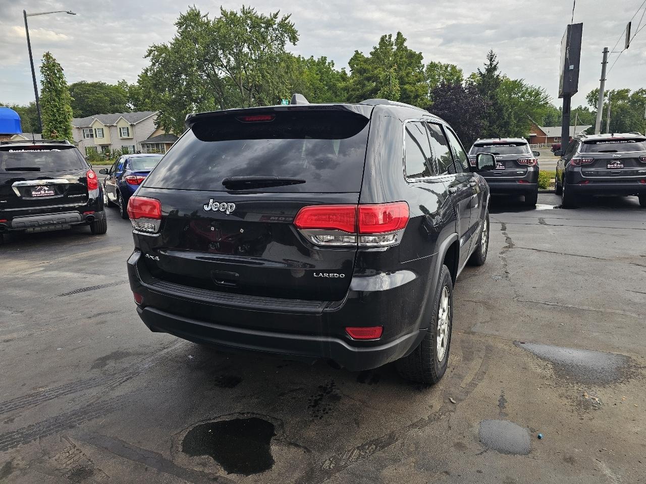 Jeep Grand Cherokee Laredo 4WD 2016