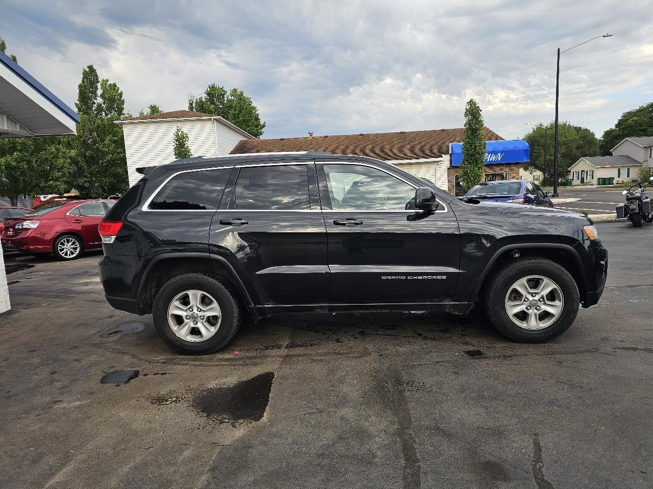 Jeep Grand Cherokee Laredo 4WD 2016
