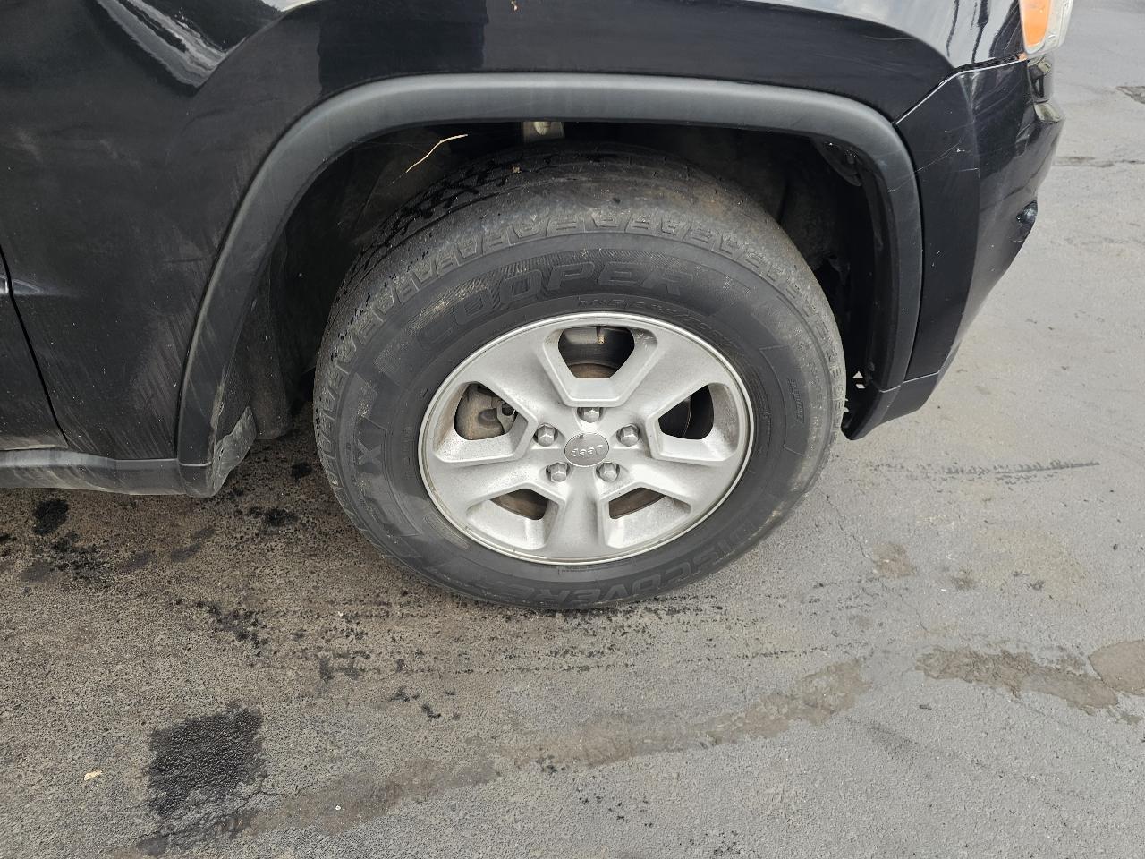 Jeep Grand Cherokee Laredo 4WD 2016