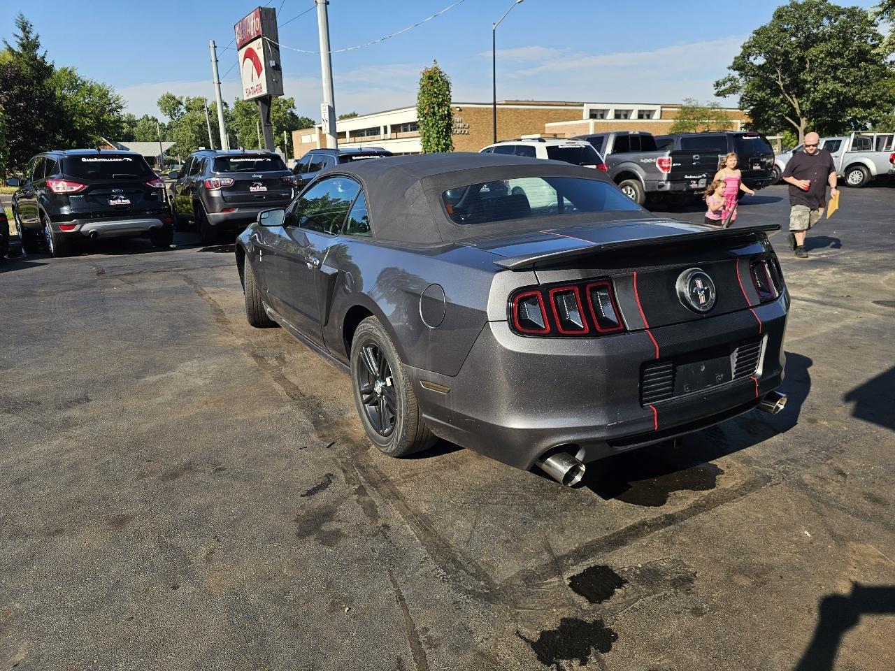 Ford Mustang V6 Convertible 2014