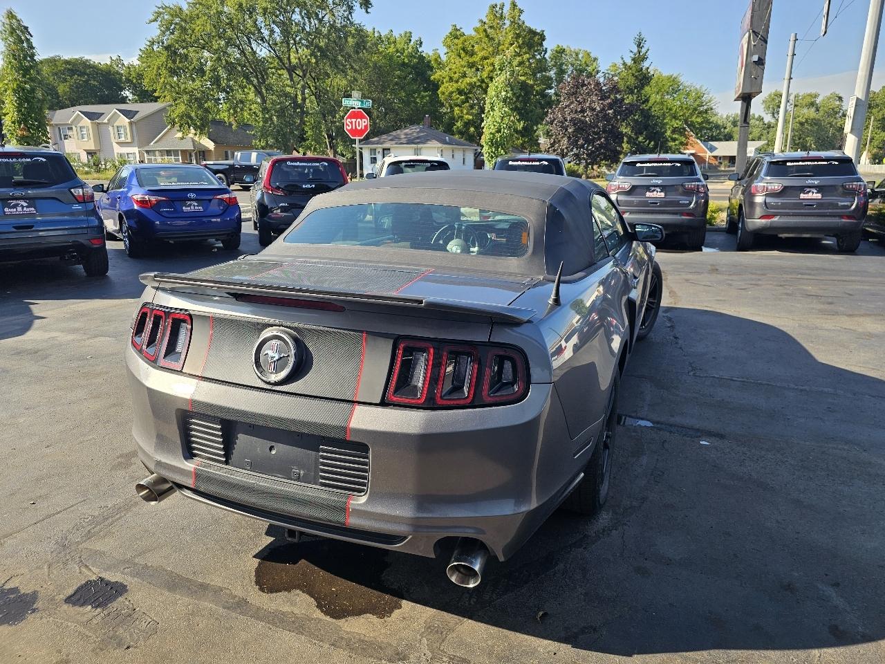Ford Mustang V6 Convertible 2014