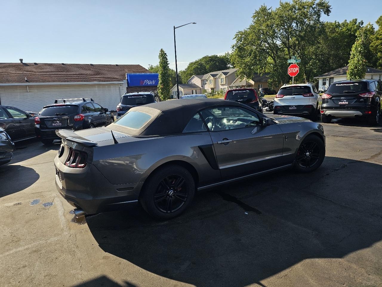 Ford Mustang V6 Convertible 2014