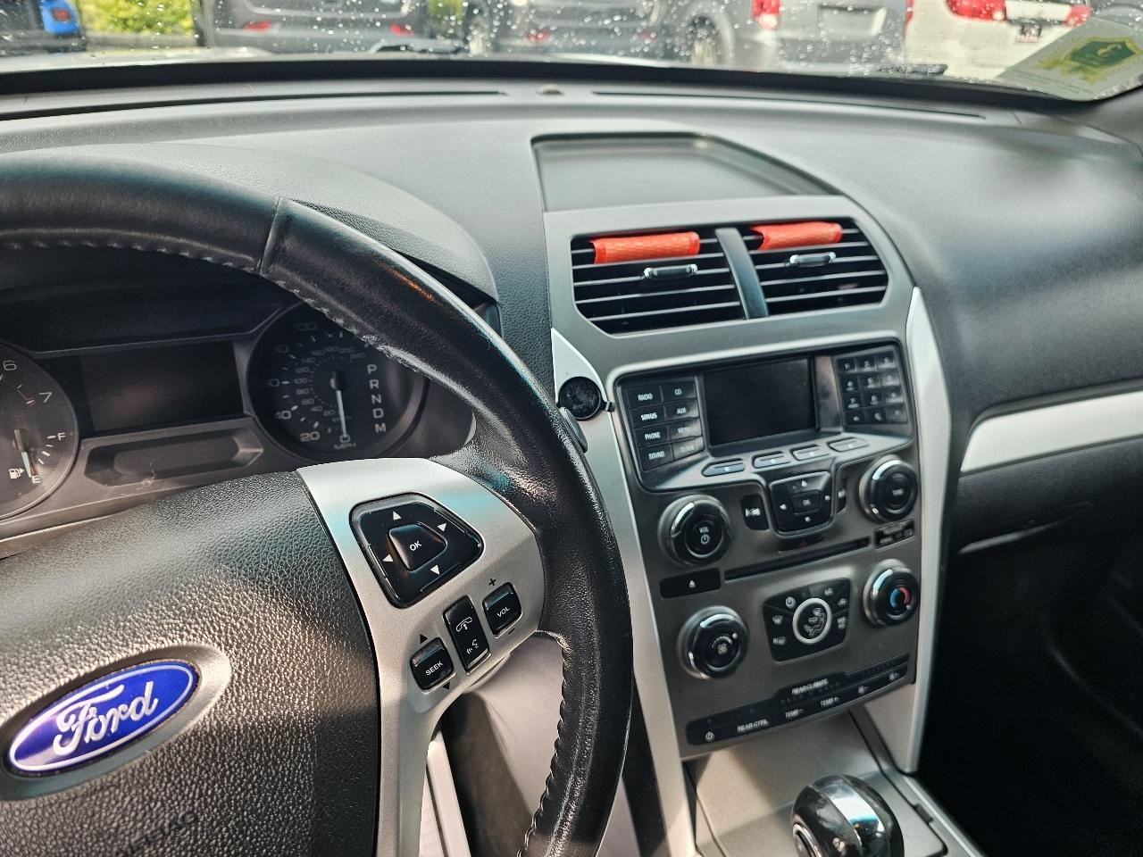 Ford Explorer XLT 4WD 2015