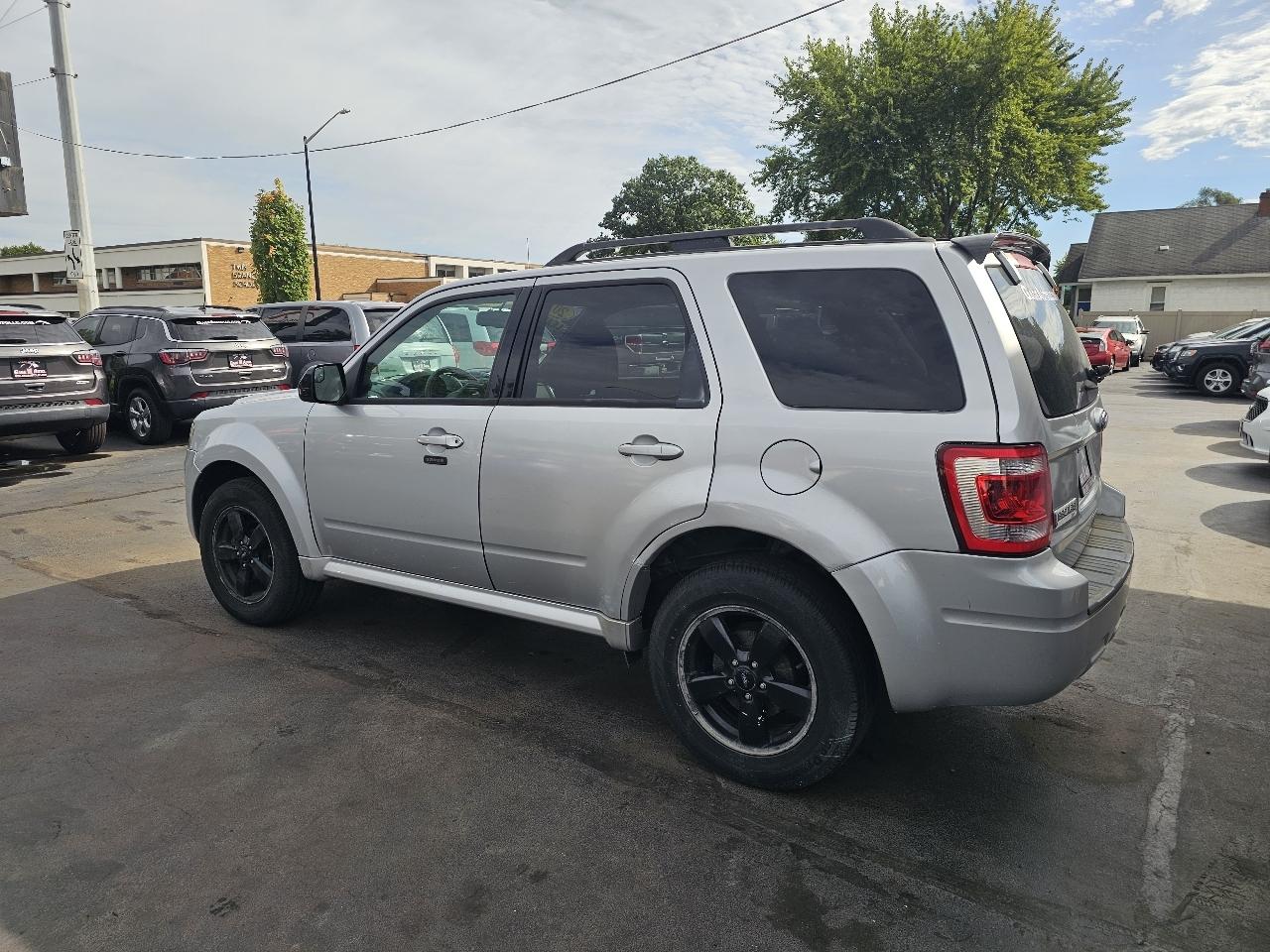 Ford Escape XLT FWD 2012
