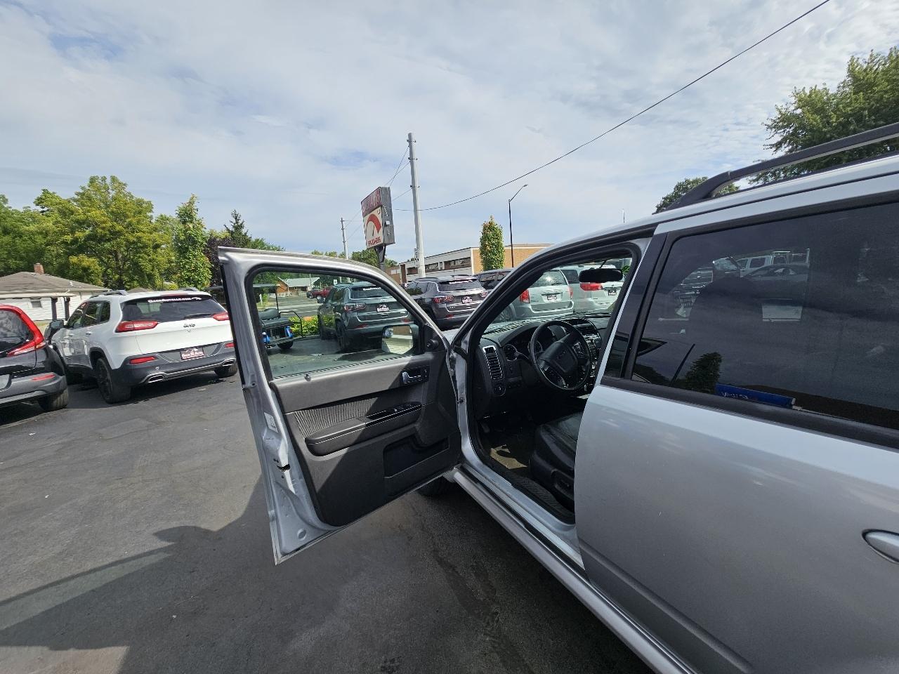 Ford Escape XLT FWD 2012