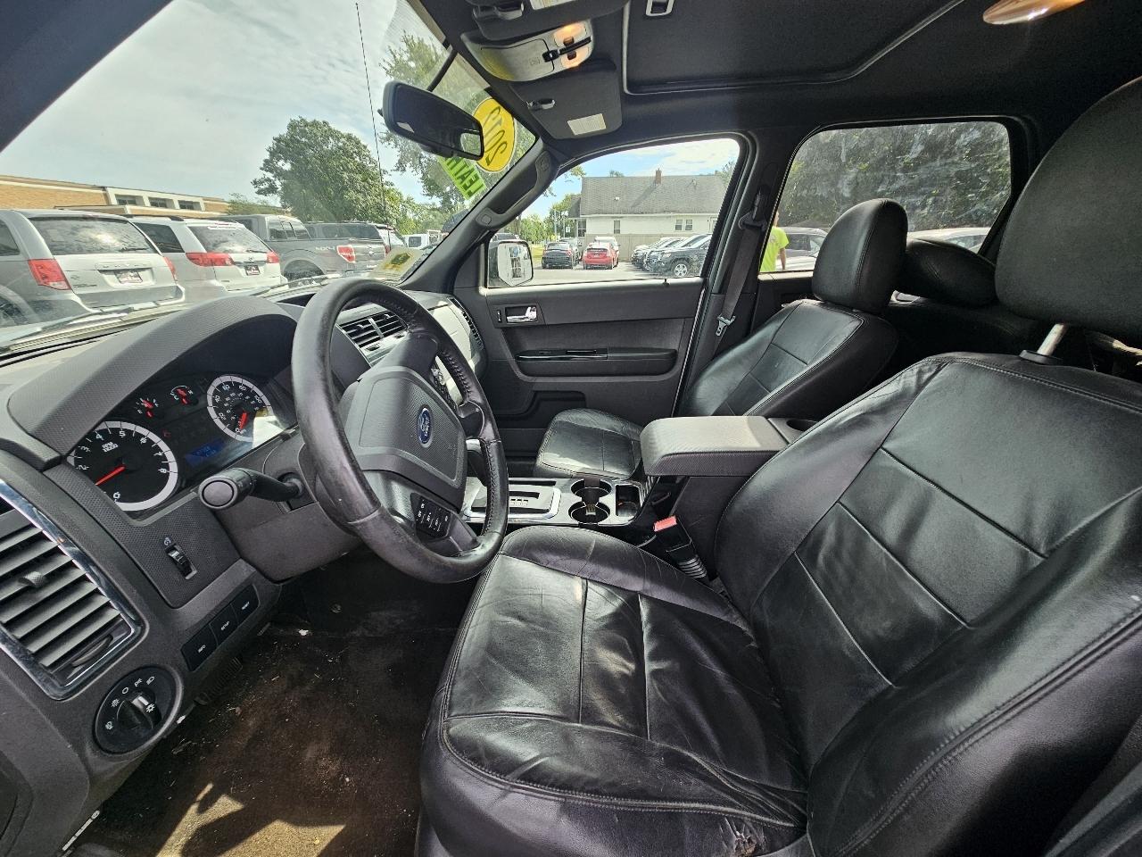 Ford Escape XLT FWD 2012
