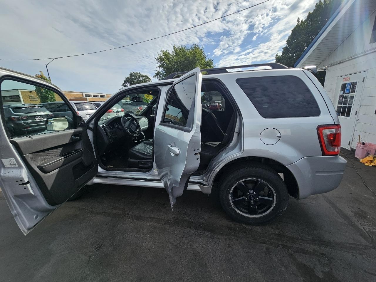 Ford Escape XLT FWD 2012