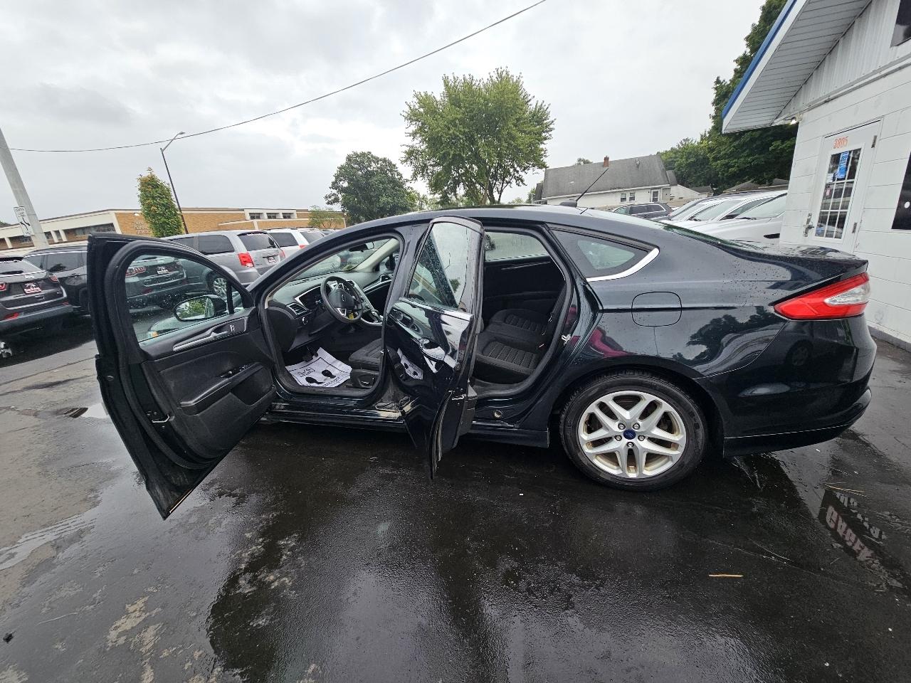 Ford Fusion SE 2014