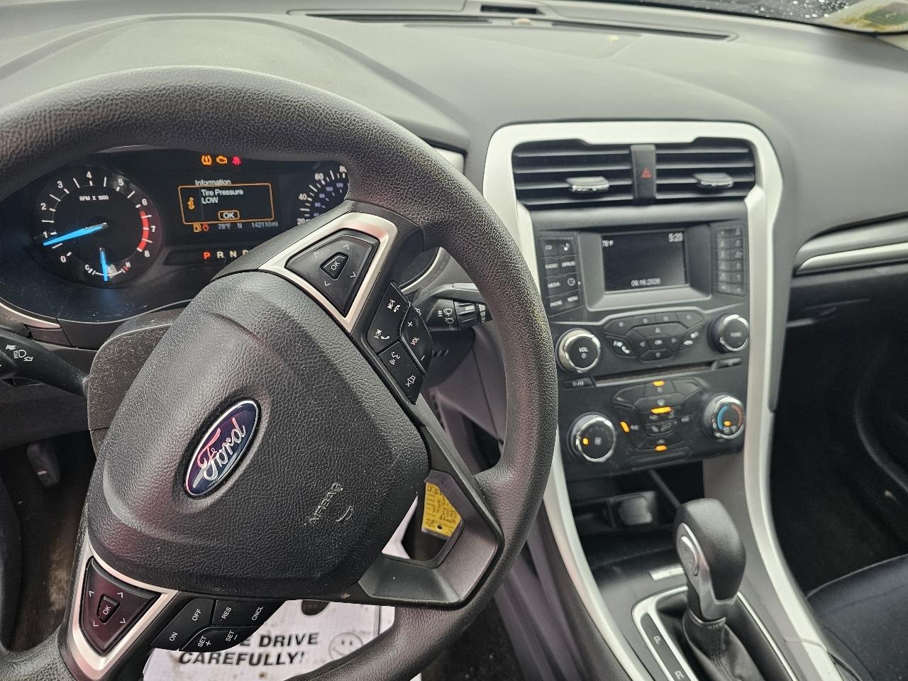 Ford Fusion SE 2014