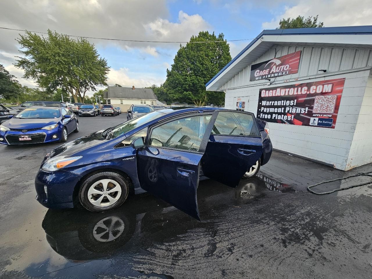 Toyota Prius Prius V 2012