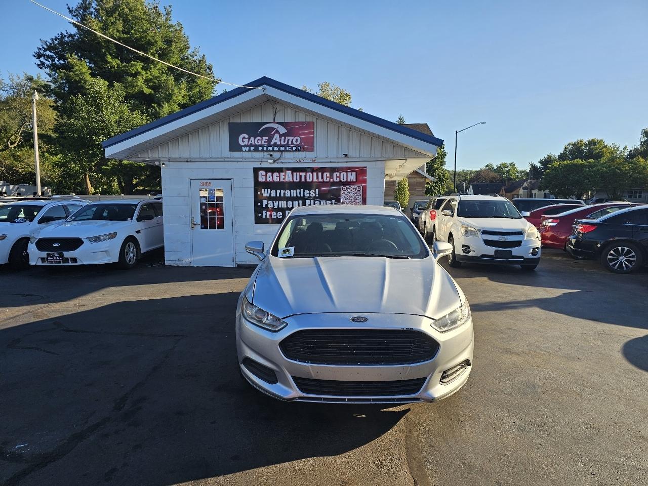 Ford Fusion SE 2016