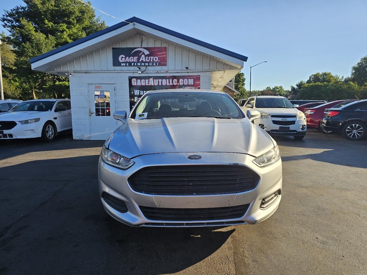 Ford Fusion SE 2016