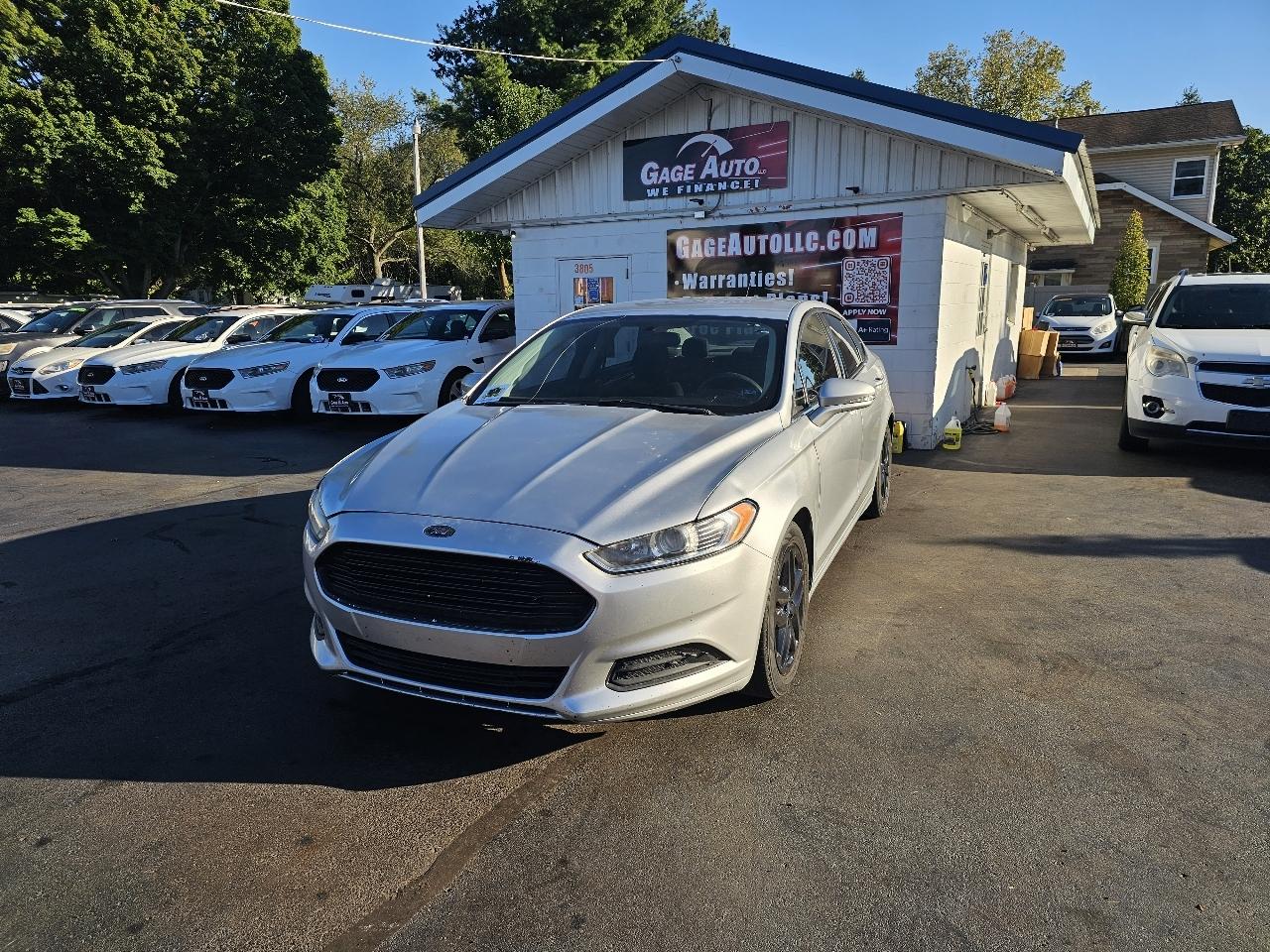 Ford Fusion SE 2016