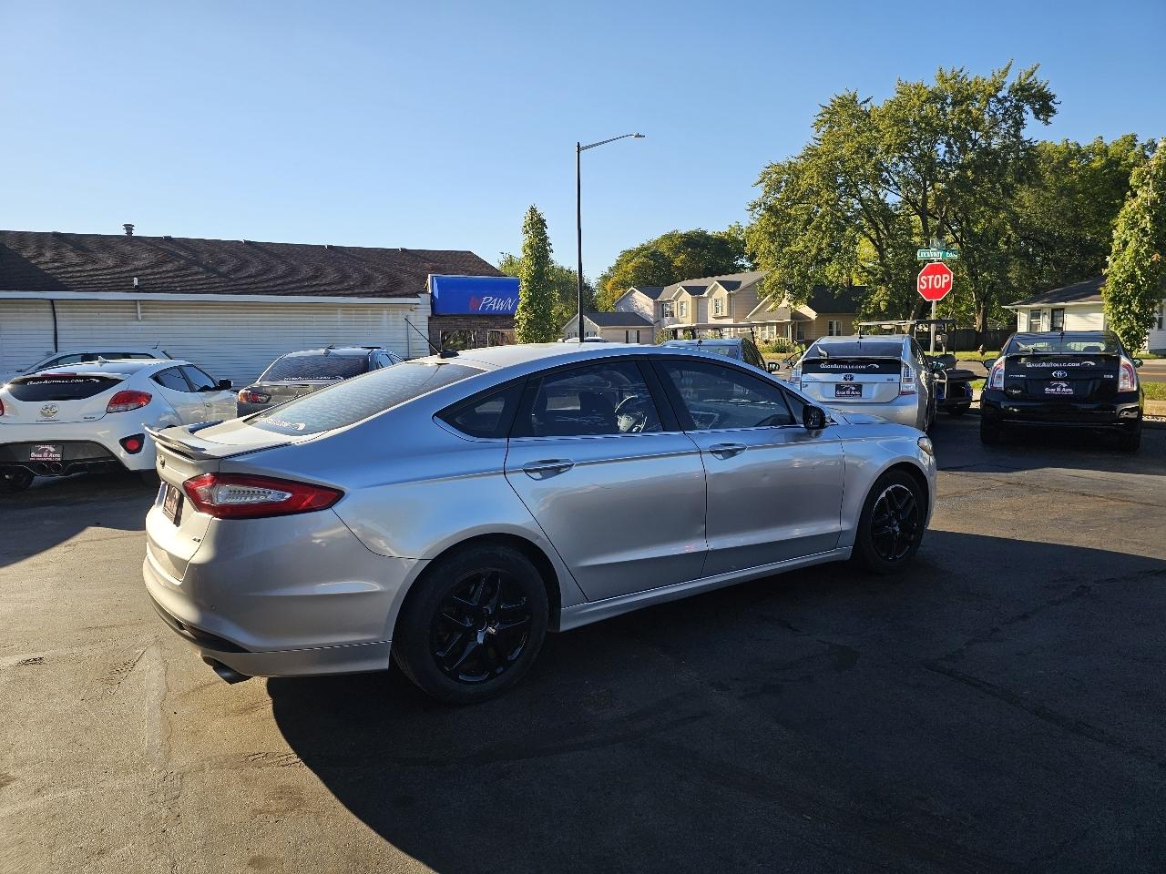Ford Fusion SE 2016