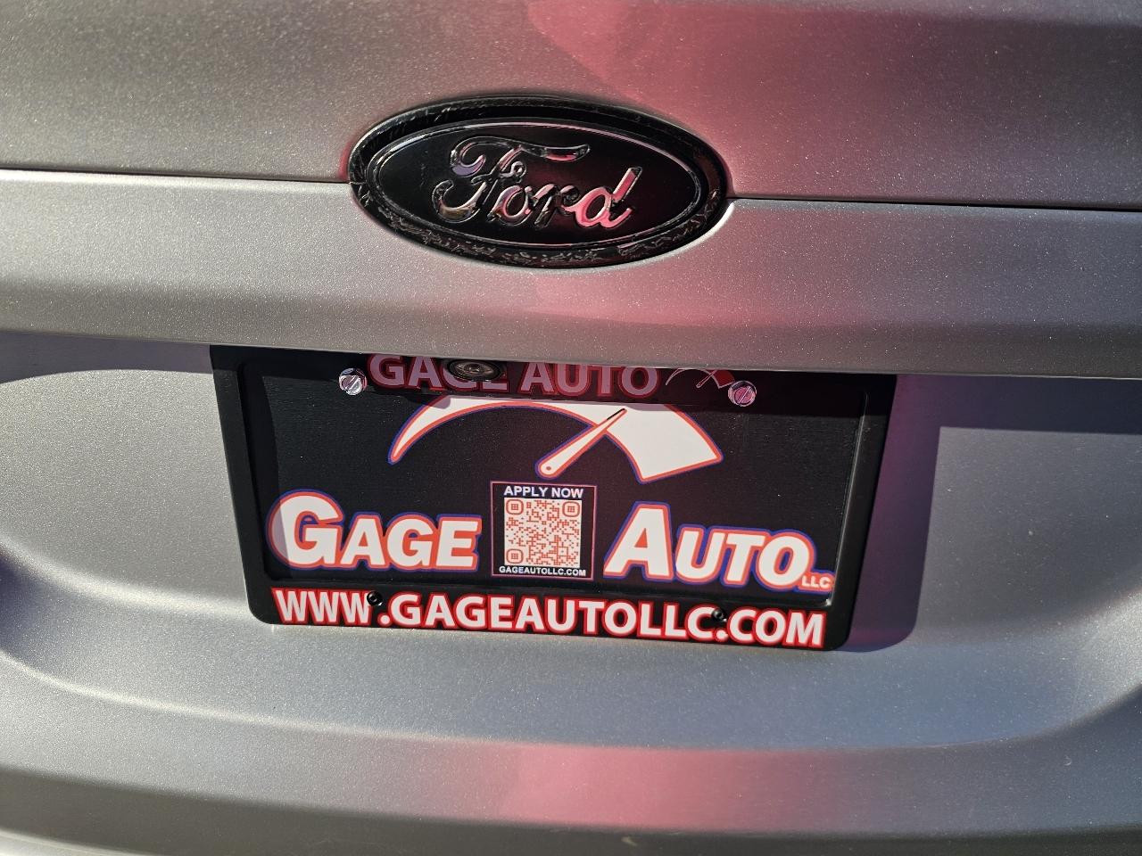 Ford Fusion SE 2016