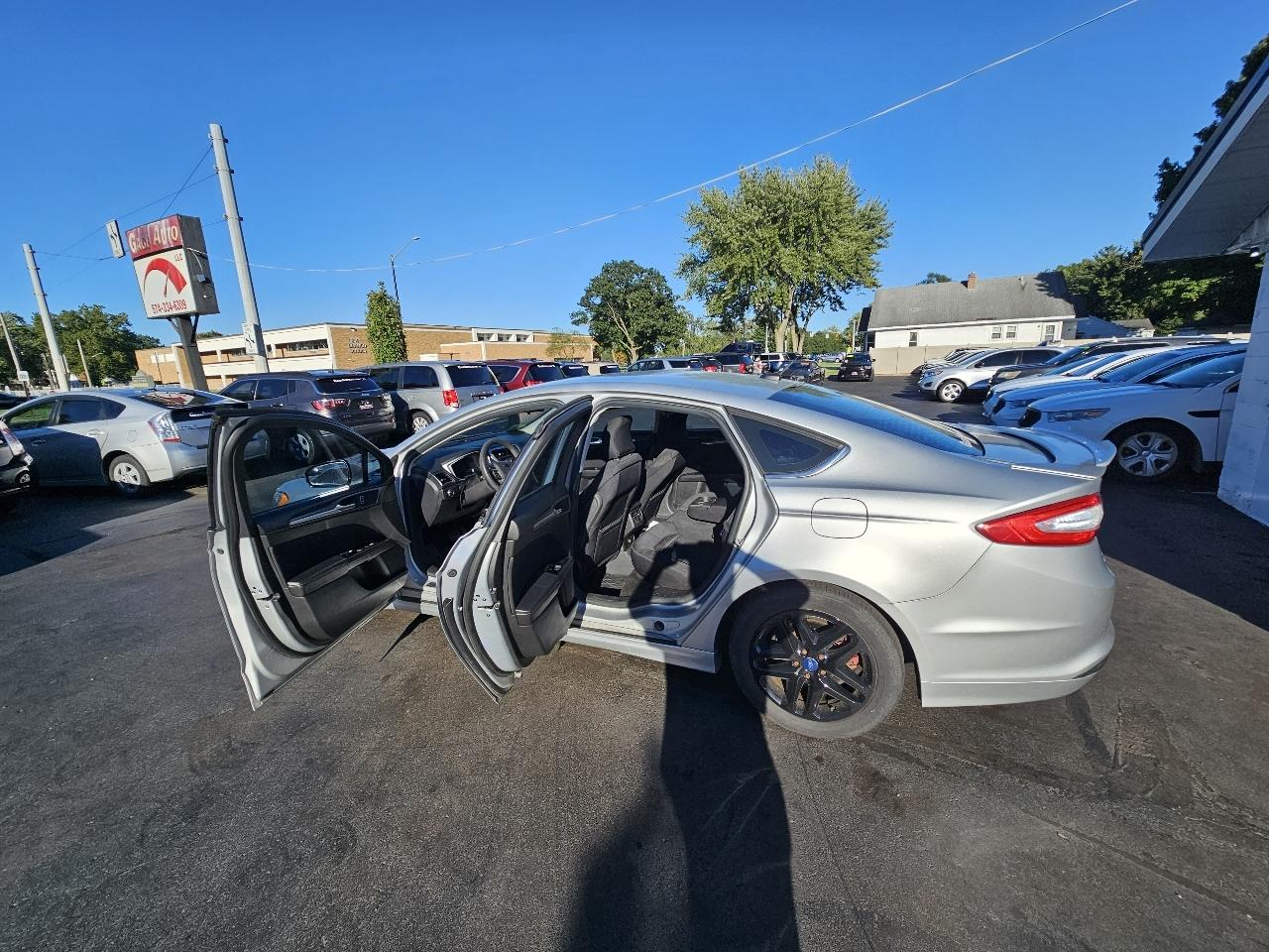 Ford Fusion SE 2016