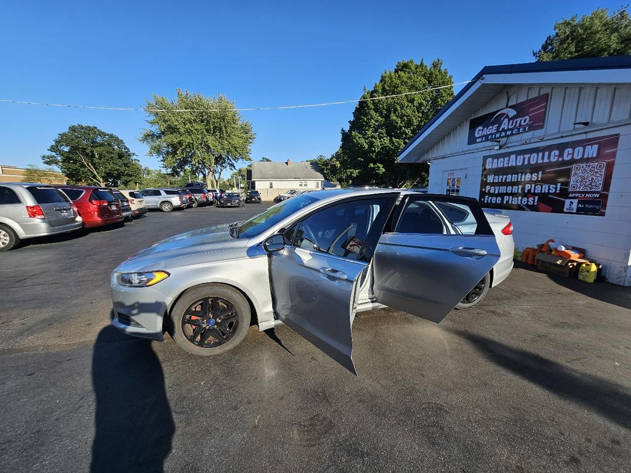 Ford Fusion SE 2016