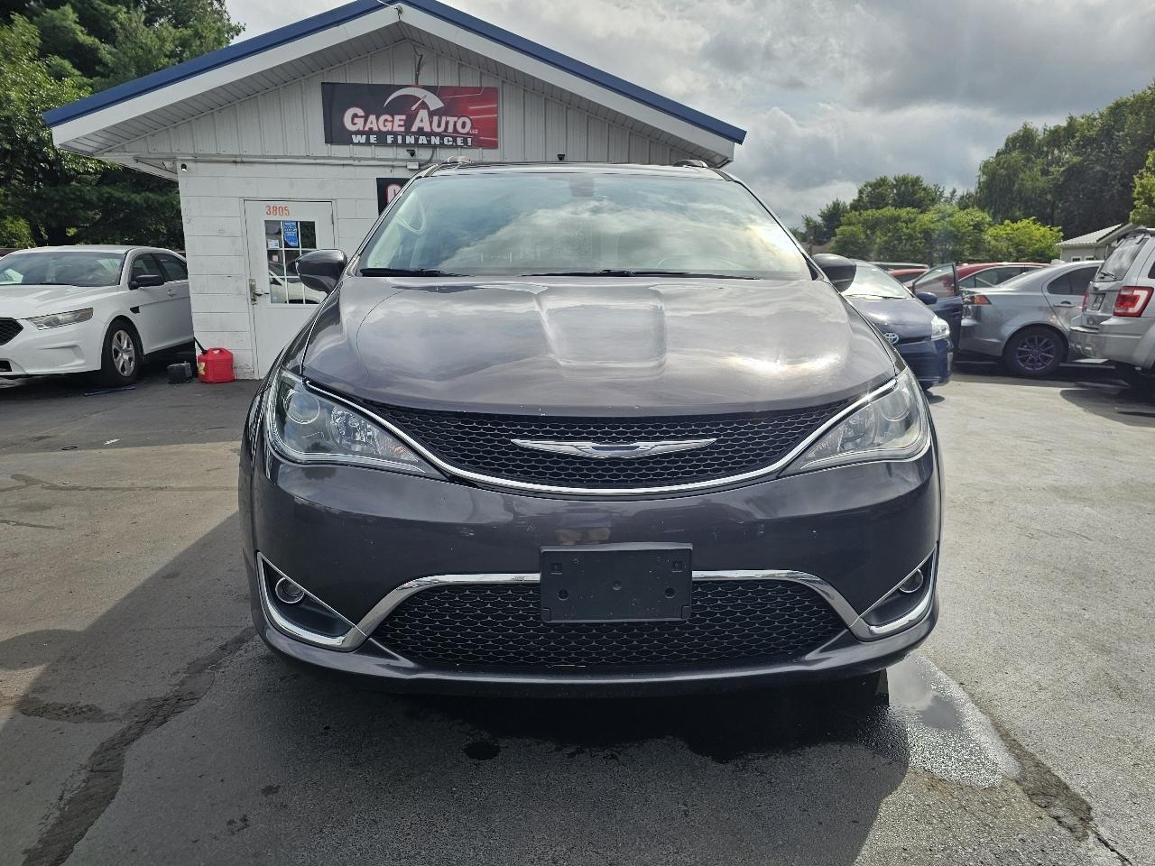 Chrysler Pacifica Touring-L 2017