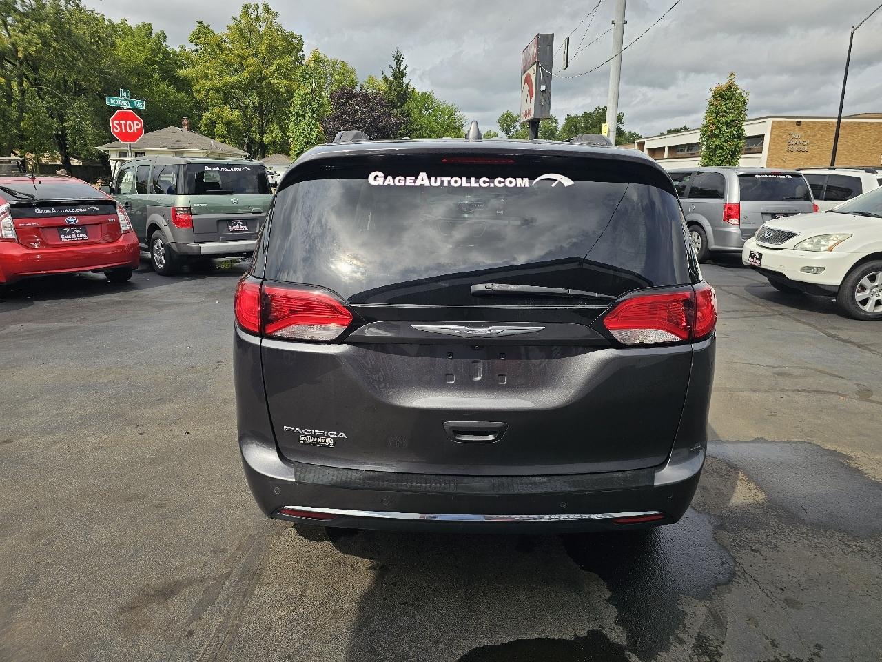 Chrysler Pacifica Touring-L 2017