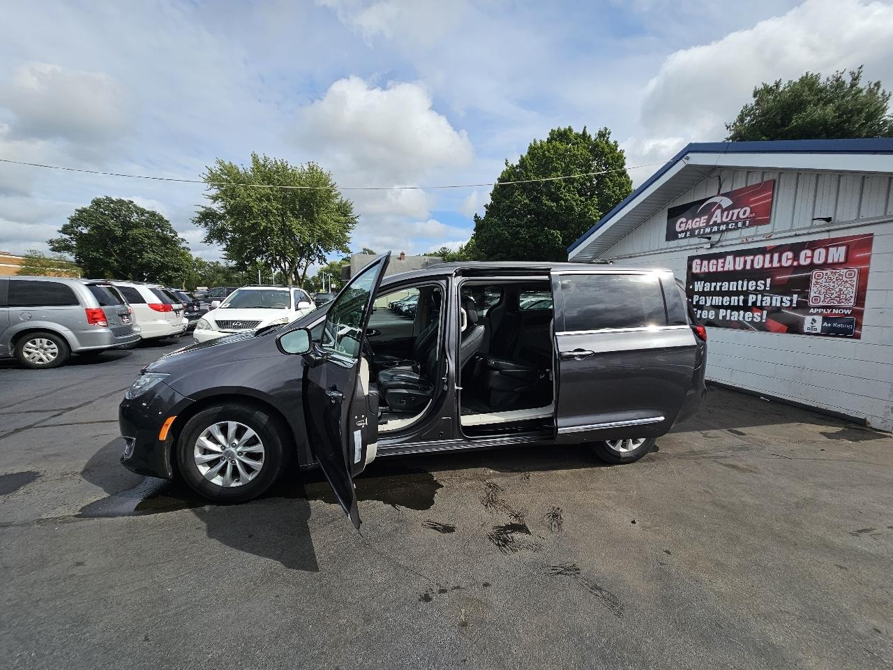 Chrysler Pacifica Touring-L 2017