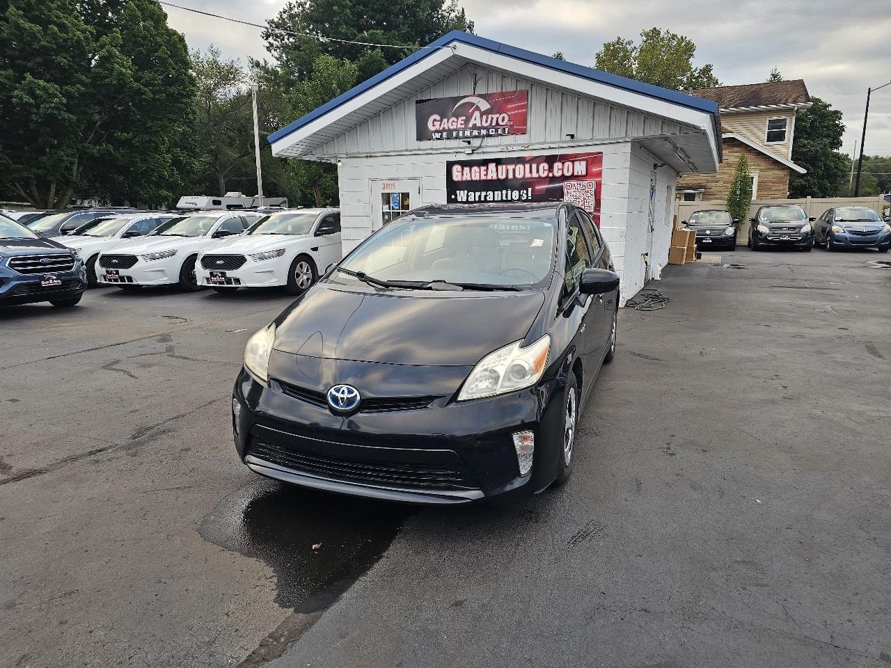 Toyota Prius Two 2014