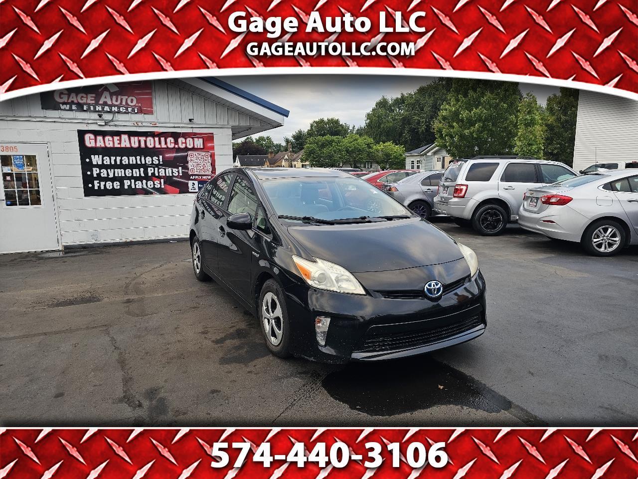 Toyota Prius Two 2014