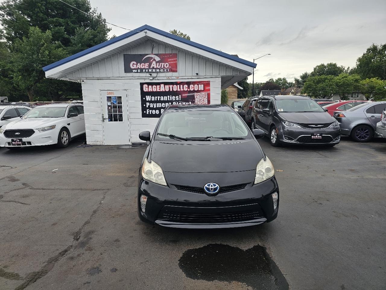 Toyota Prius Two 2014