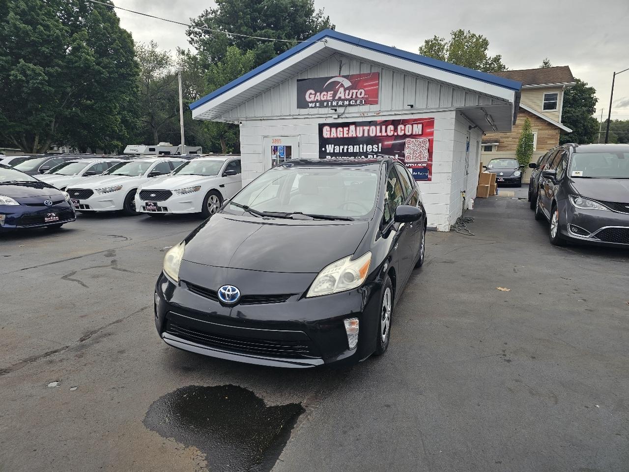 Toyota Prius Two 2014