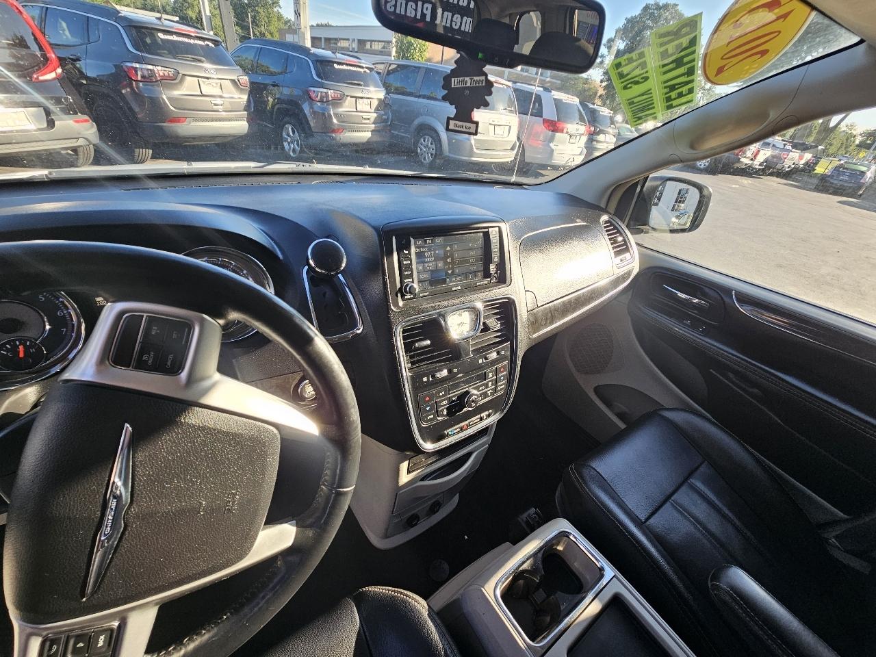 Chrysler Town & Country Touring 2015