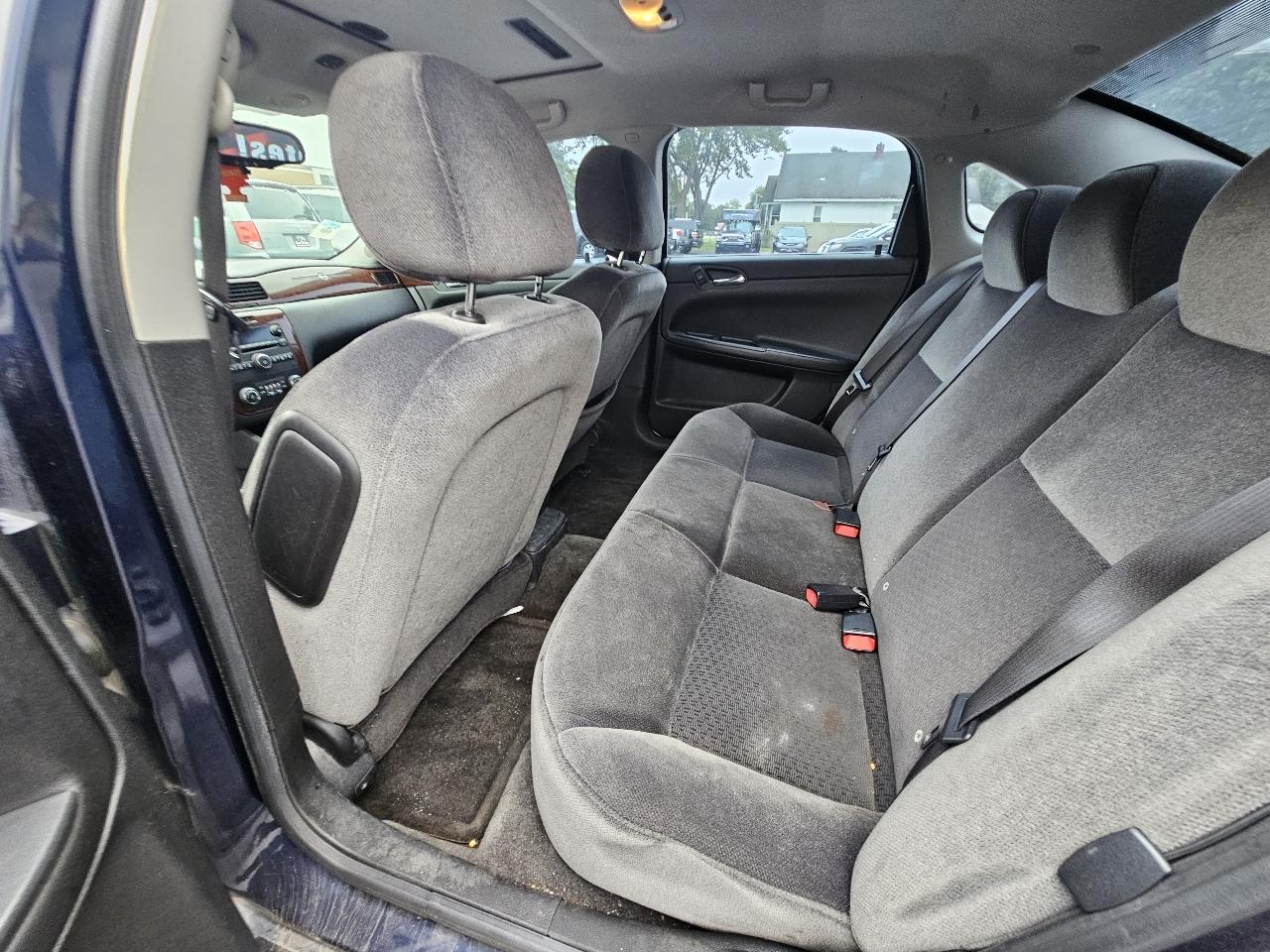 Chevrolet Impala LS 2010