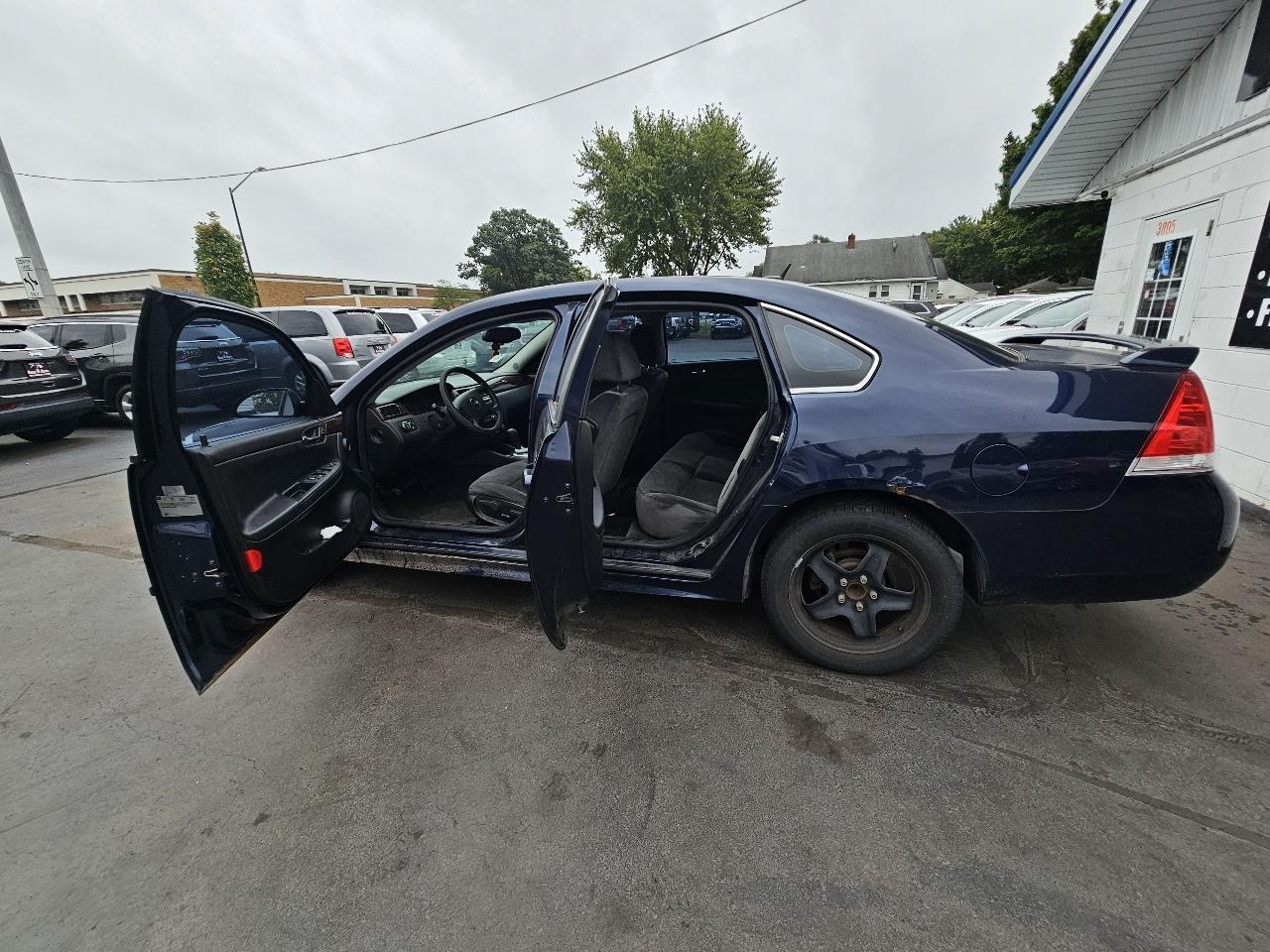 Chevrolet Impala LS 2010