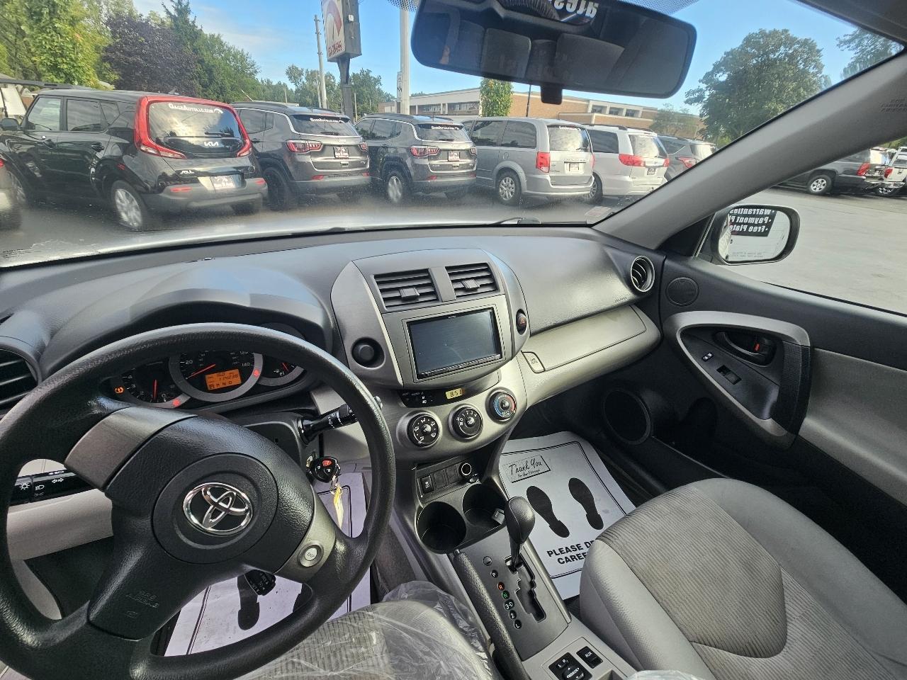 Toyota RAV4 Base I4 2WD 2010