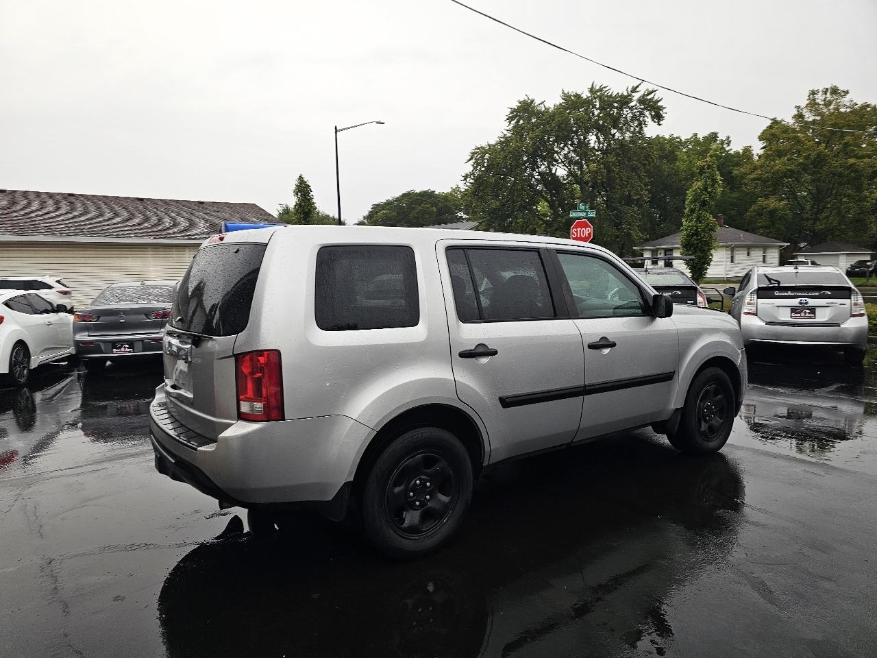 Honda Pilot LX 2WD 5-Spd AT 2015
