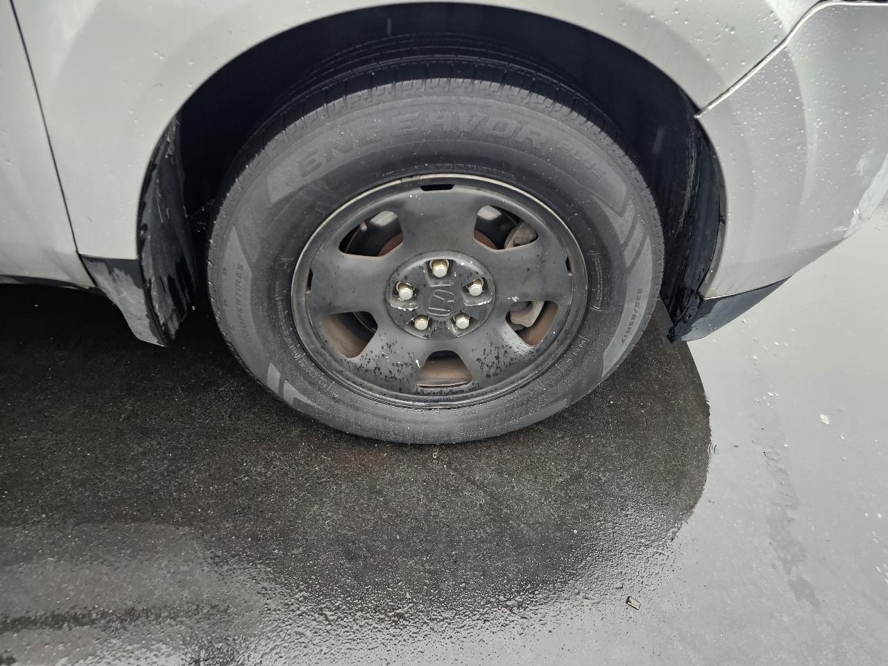 Honda Pilot LX 2WD 5-Spd AT 2015